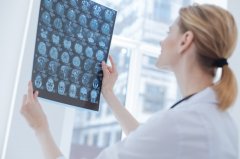 顱底良性腫瘤的綜合治療：垂體瘤、腦膜瘤、聽神經(jīng)瘤