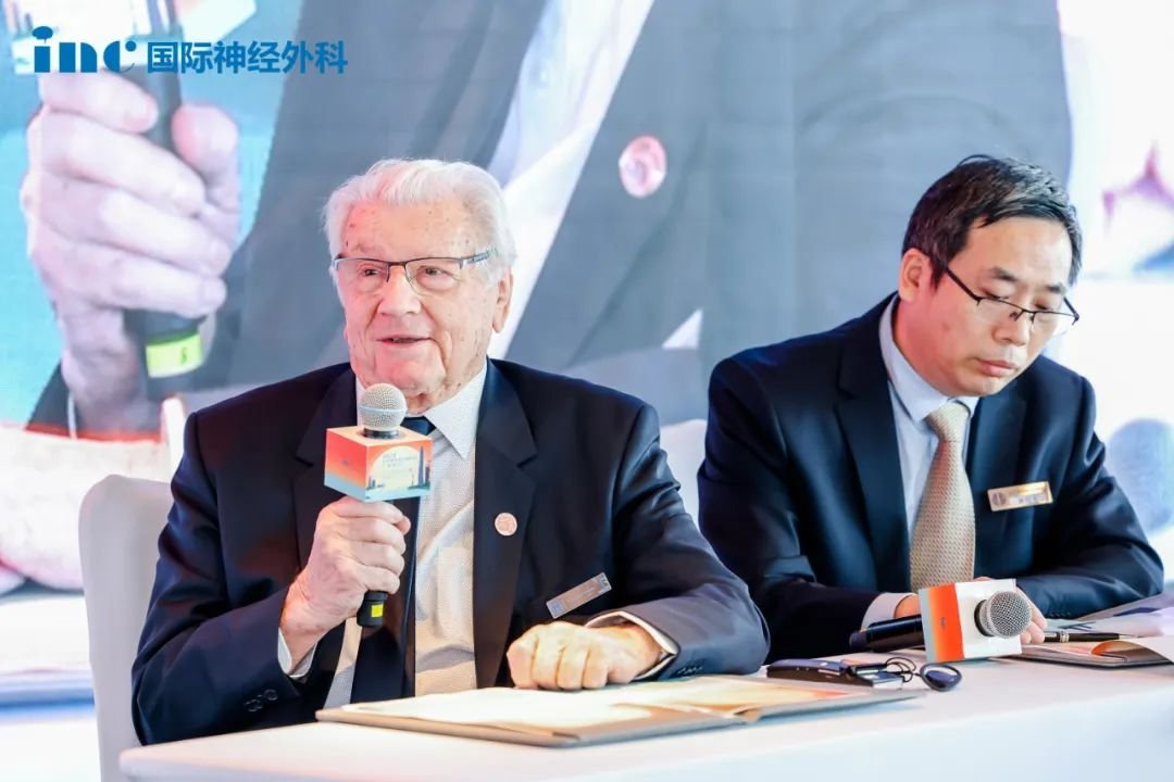 國內(nèi)外同仁友誼交流盛宴