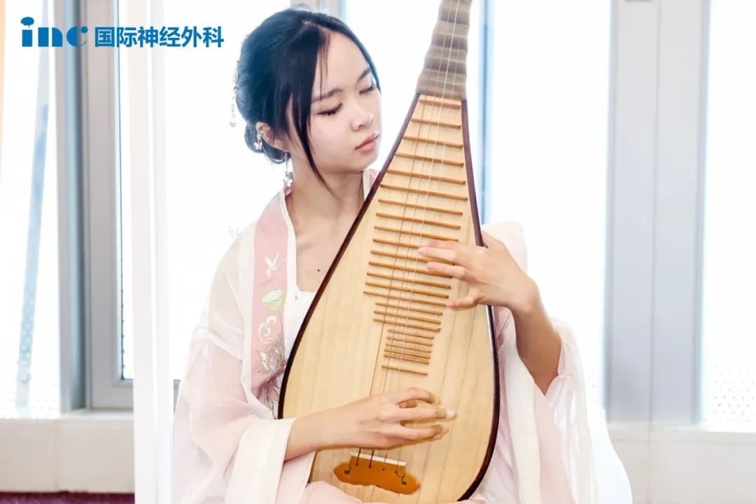國內(nèi)外同仁友誼交流盛宴