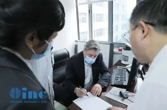 脊髓髓內(nèi)腫瘤真實案例