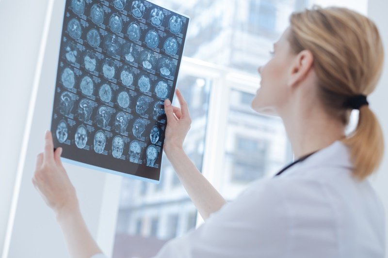 膠質瘤會導致認知和語言障礙嗎？